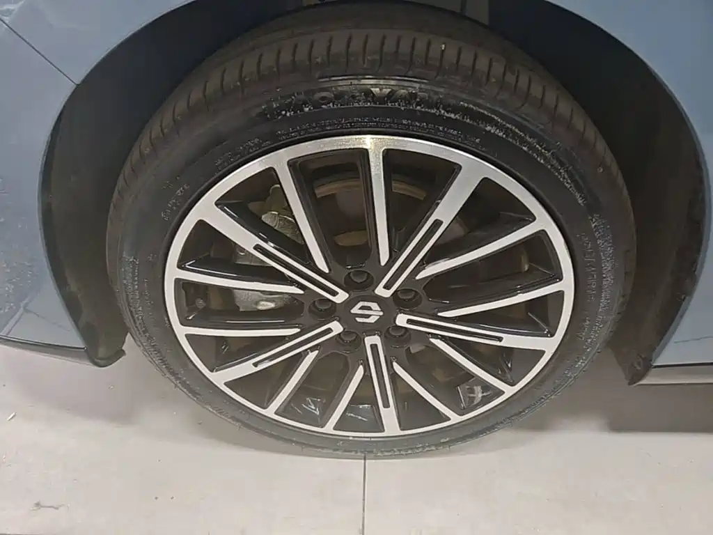 Leapmotor Ноль один. — миниатюра 23