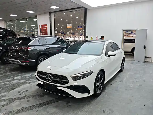 MERCEDES-BENZ A CLASS