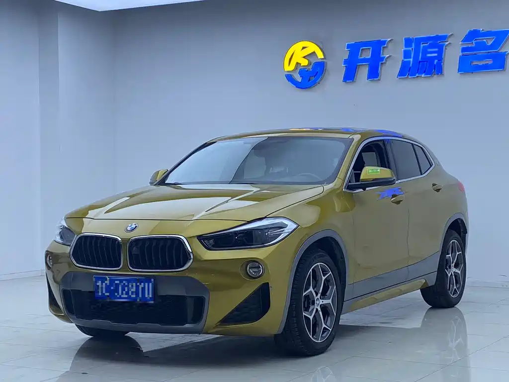 BMW X2