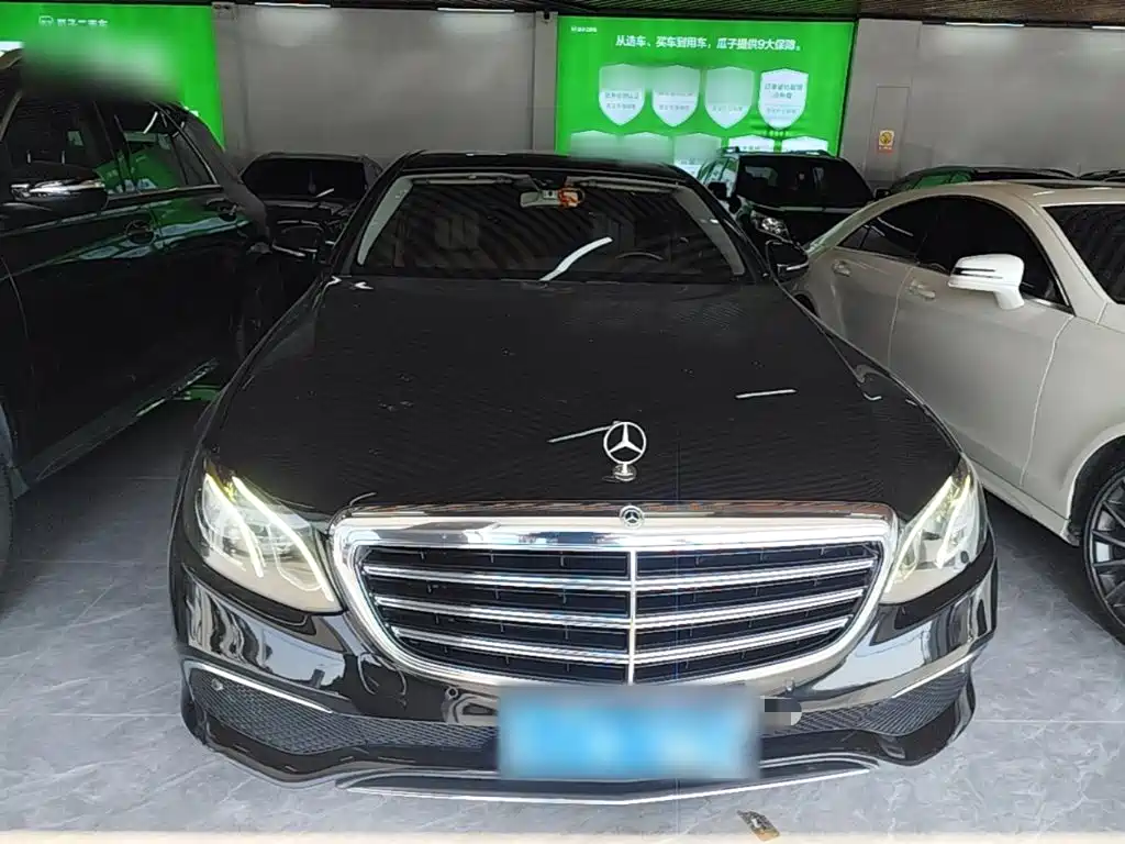 Mercedes-Benz E-Class — миниатюра 3