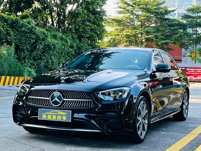 MERCEDES-BENZ E CLASS