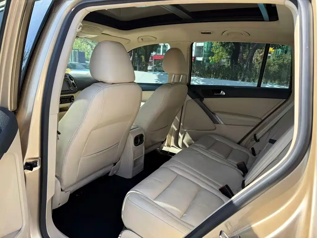 Volkswagen Tiguan — миниатюра 4