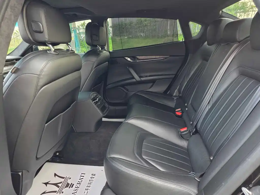 Maserati Quattroporte — миниатюра 9