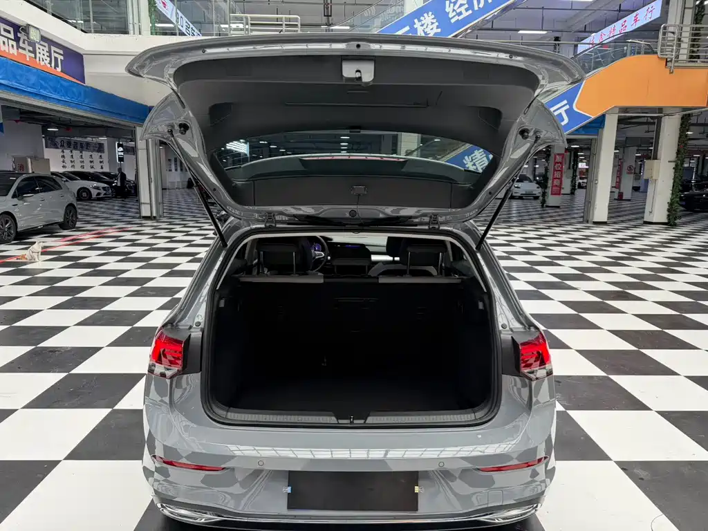 Volkswagen Golf — миниатюра 17