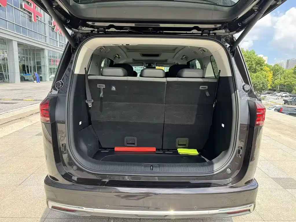 JAC Refine Refine RF8 PHEV — миниатюра 15