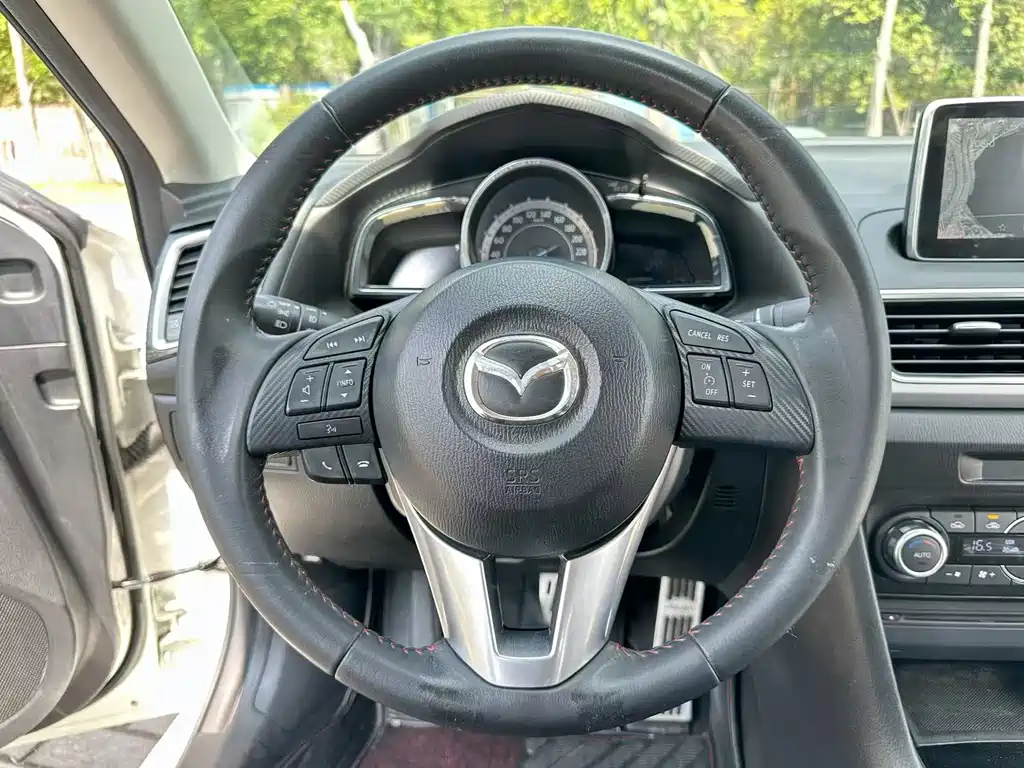 MAZDA 3 ANGKESAILA