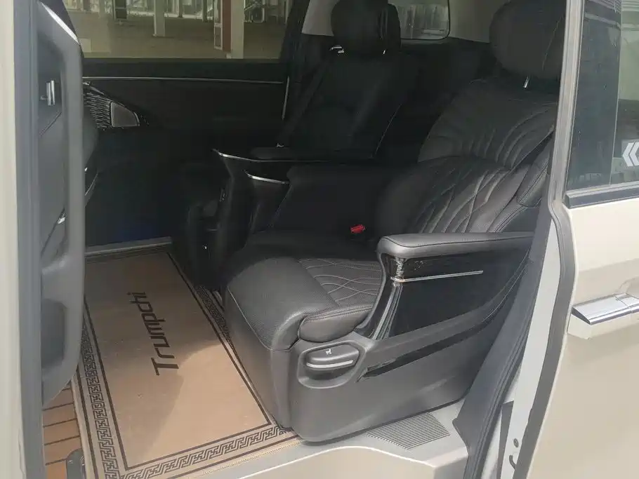 GAC Motor Trumpchi M8 — миниатюра 11