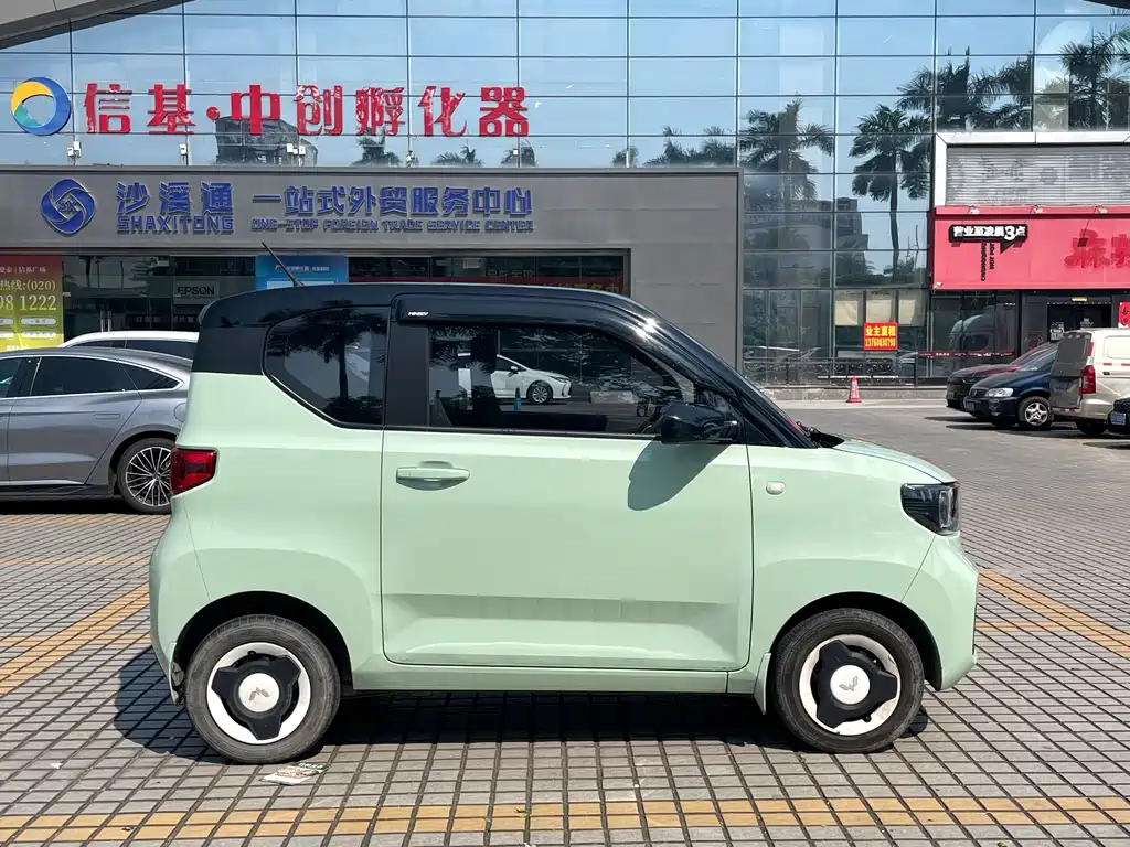 Wuling MINIEV — миниатюра 5