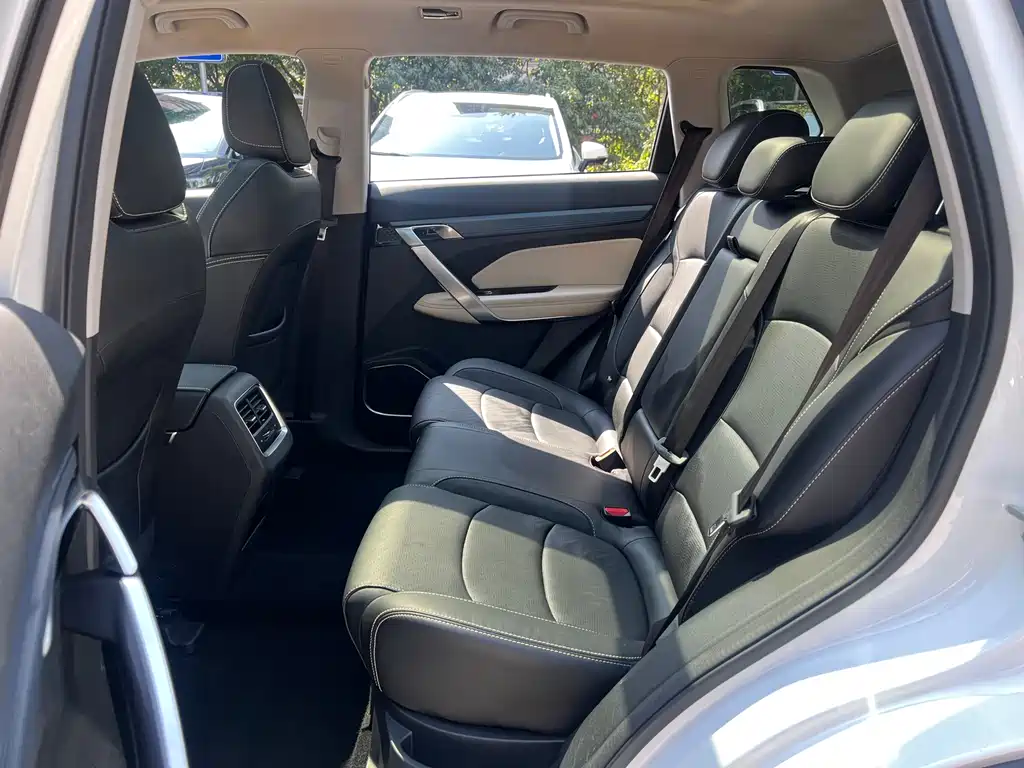 GEELY AUTOMOBILE BOYUE