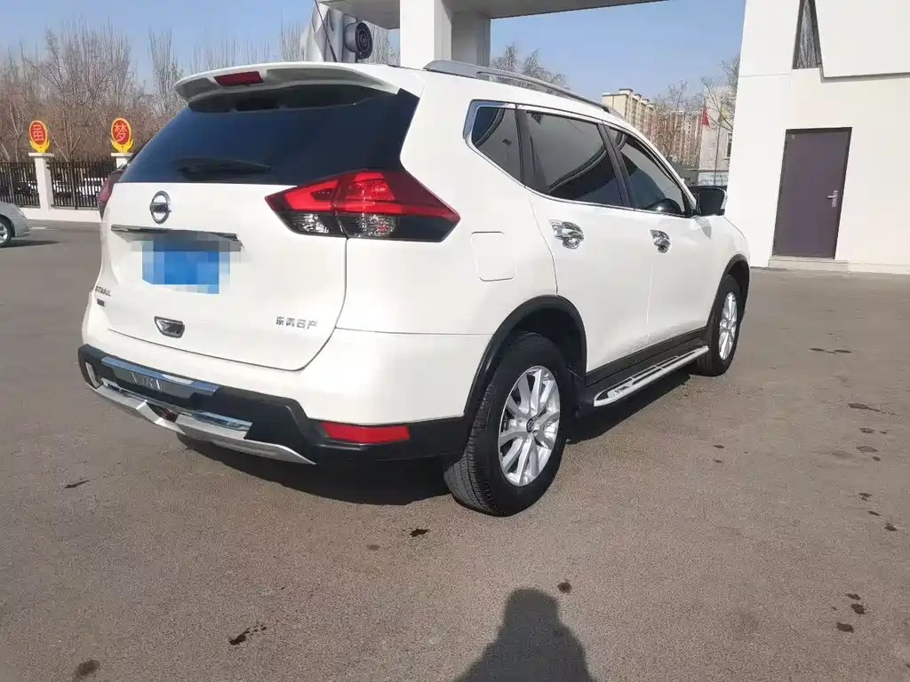 NISSAN QIJUN