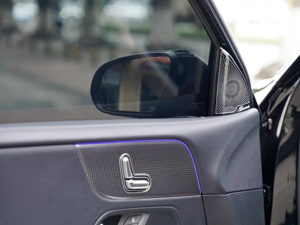 Mercedes-Benz GLB — миниатюра 7