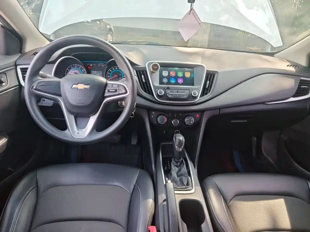 Chevrolet Cavalier — миниатюра 10