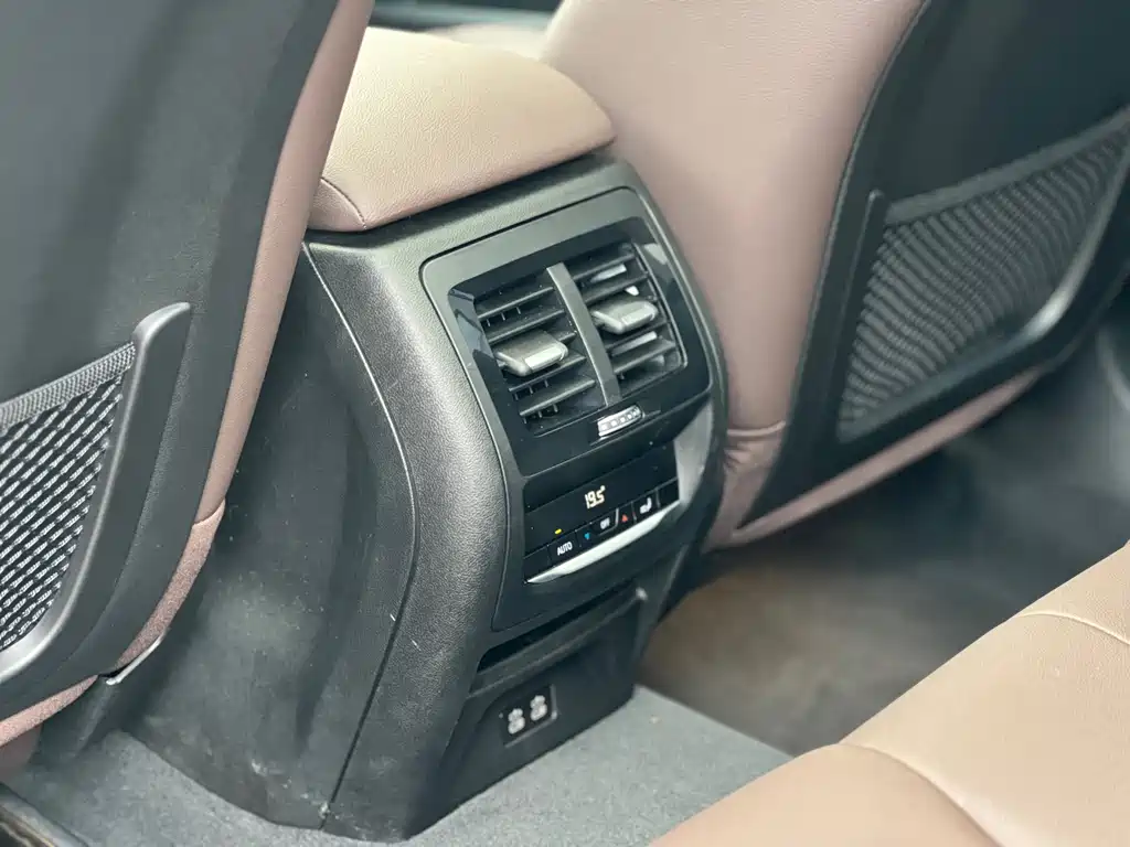 BMW X3 — миниатюра 7