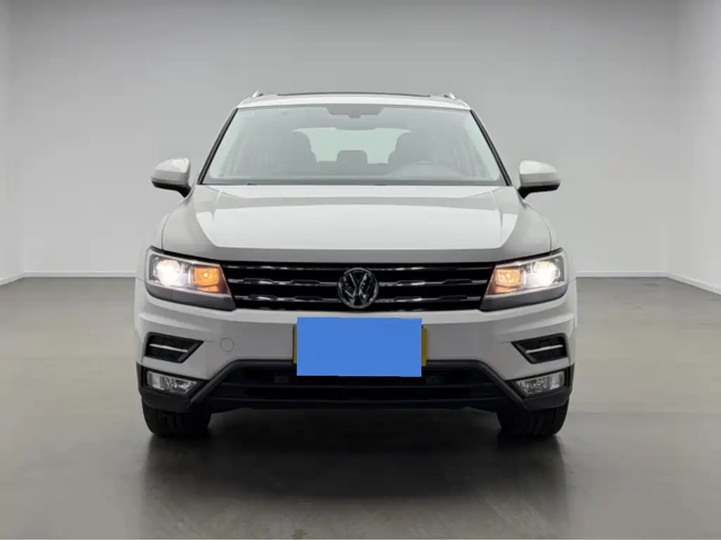 Volkswagen Tiguan L — миниатюра 2