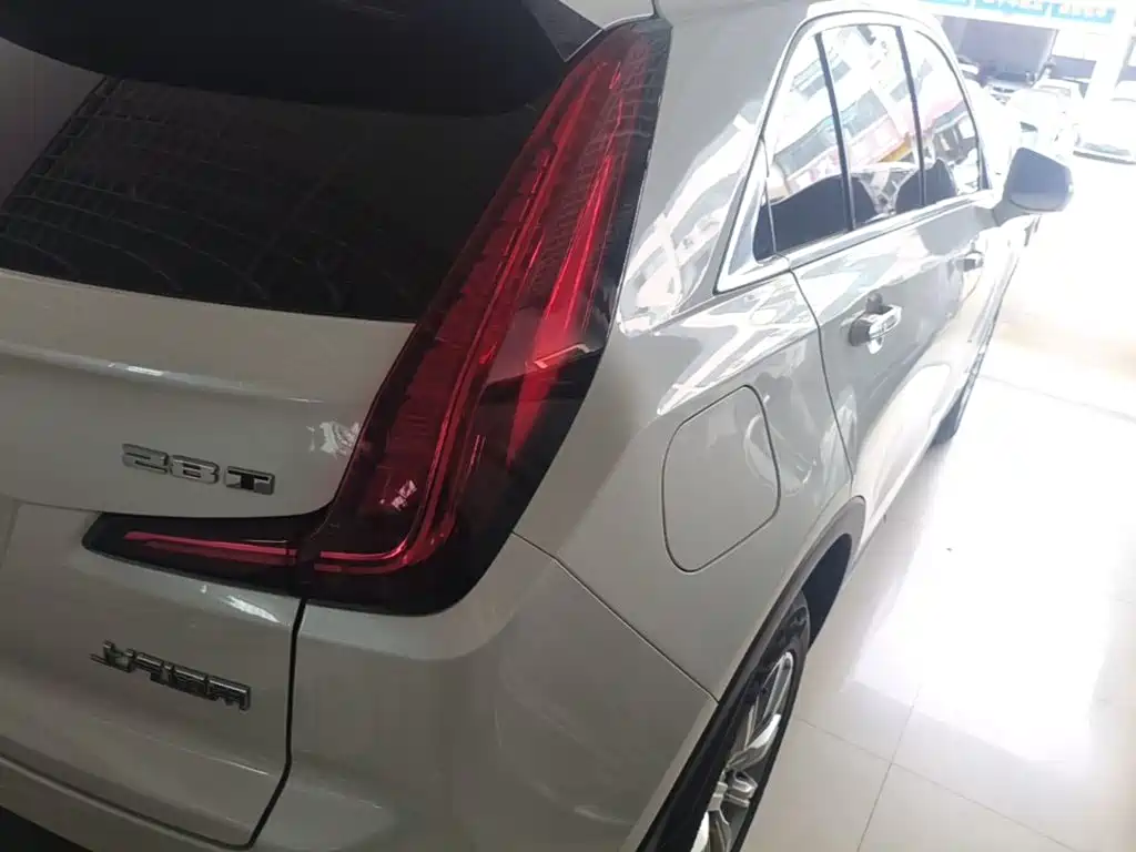 Cadillac XT4 — миниатюра 8