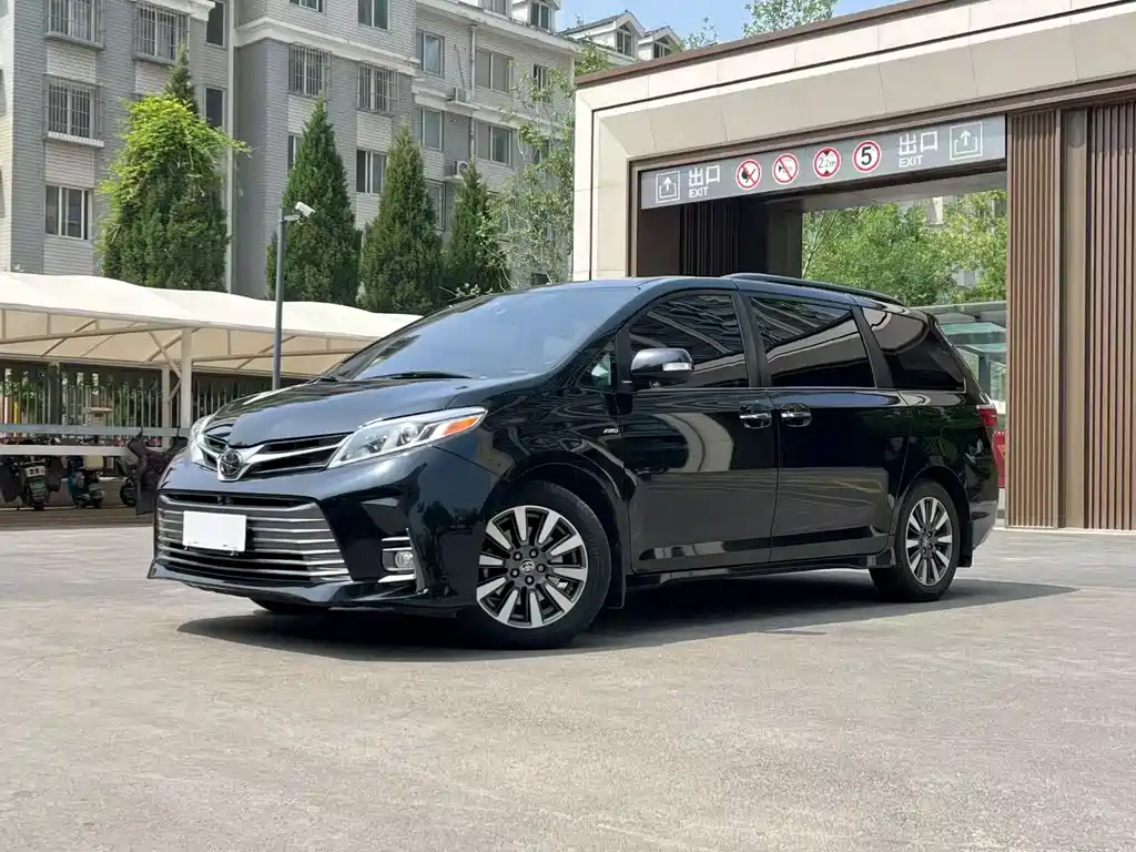 Toyota Sienna 2021