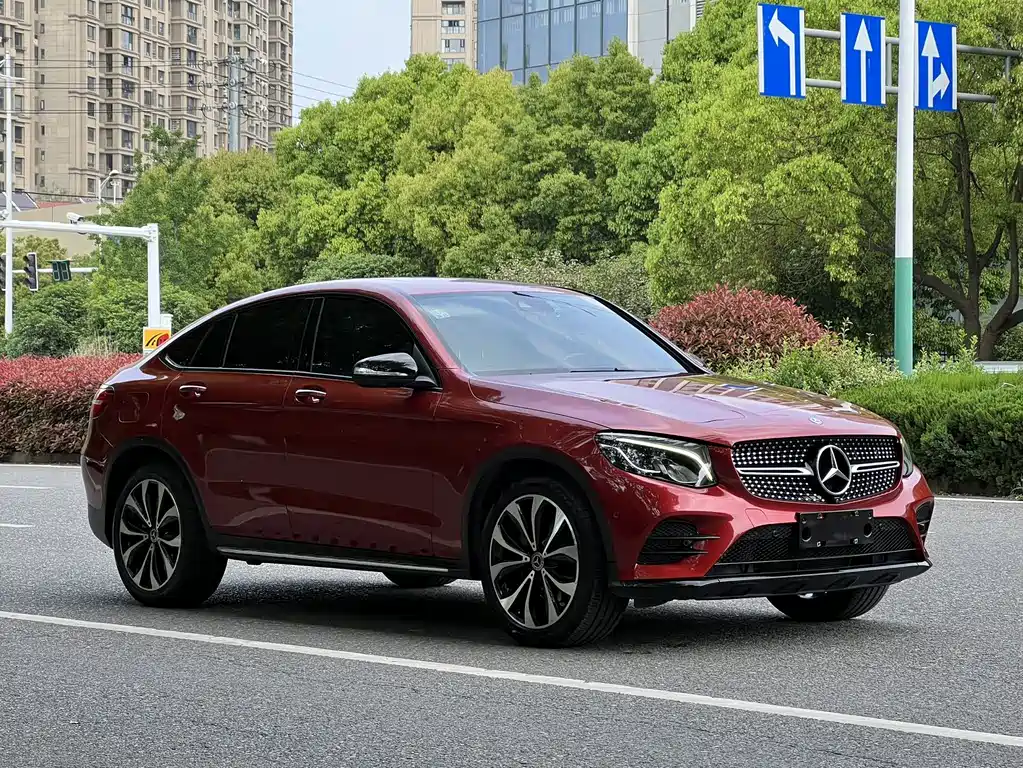 Mercedes-Benz GLC 2019 GLC 260 4MATIC SUV