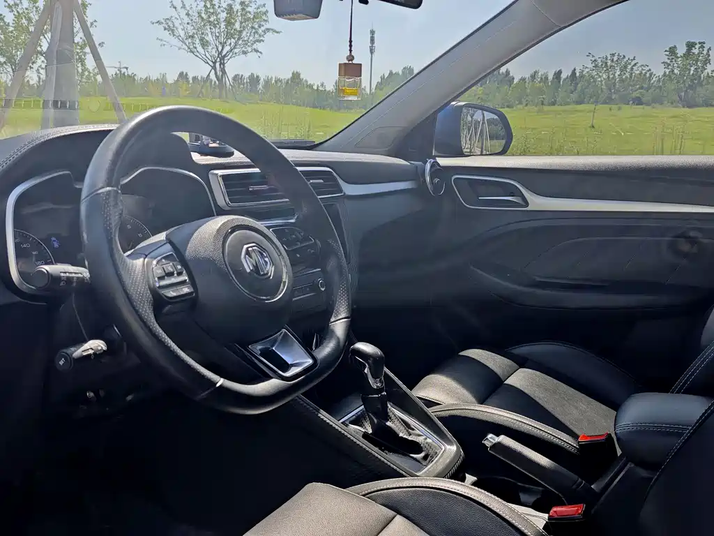 MG ZS — миниатюра 4