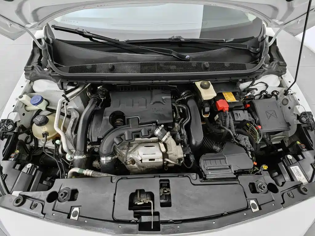 Peugeot 408 — миниатюра 6