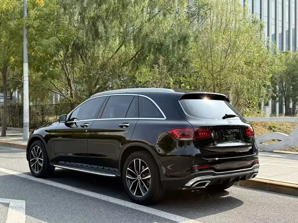 Mercedes-Benz GLC — миниатюра 16
