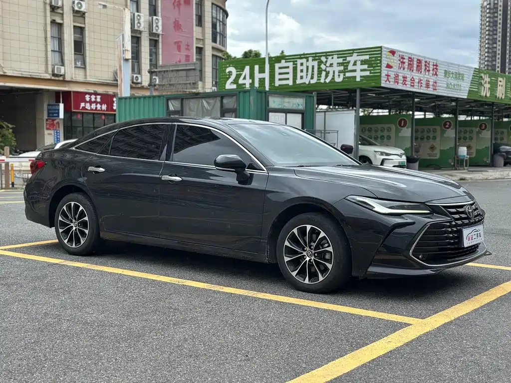 Toyota Avalon — миниатюра 3