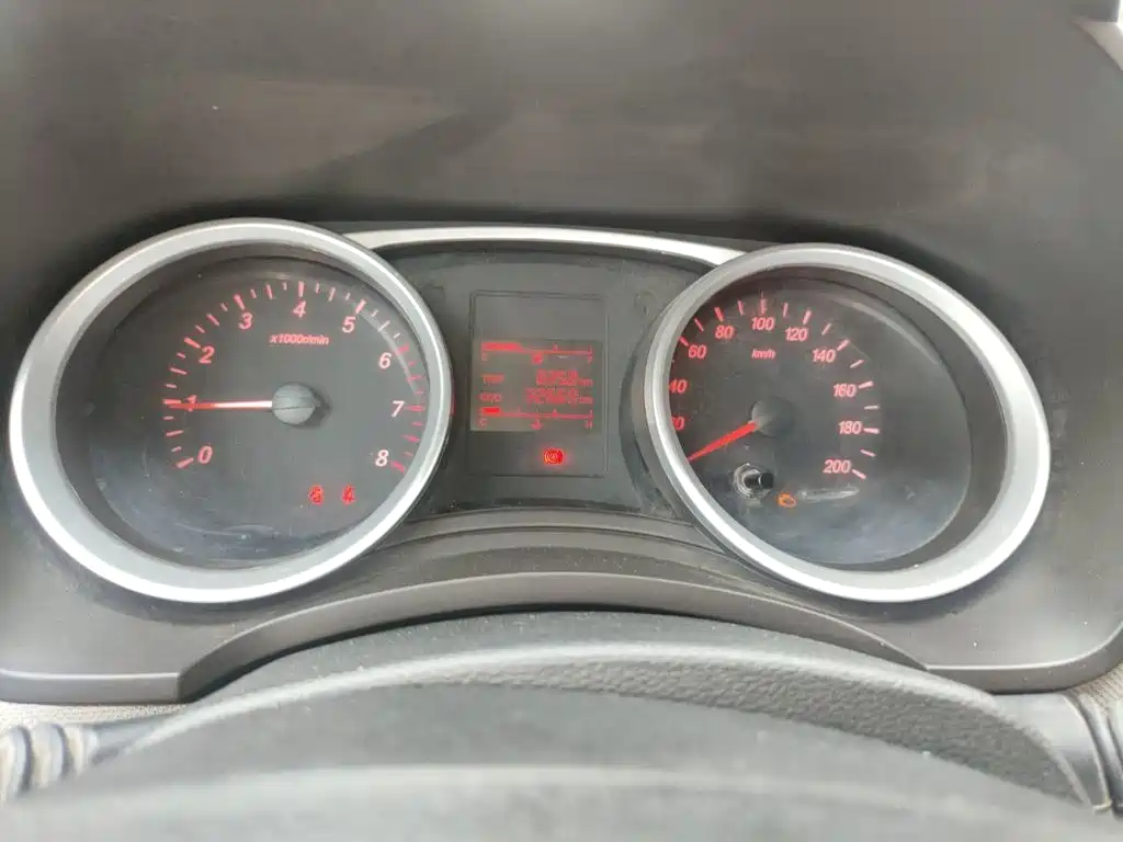 Wuling Hongguang — миниатюра 12