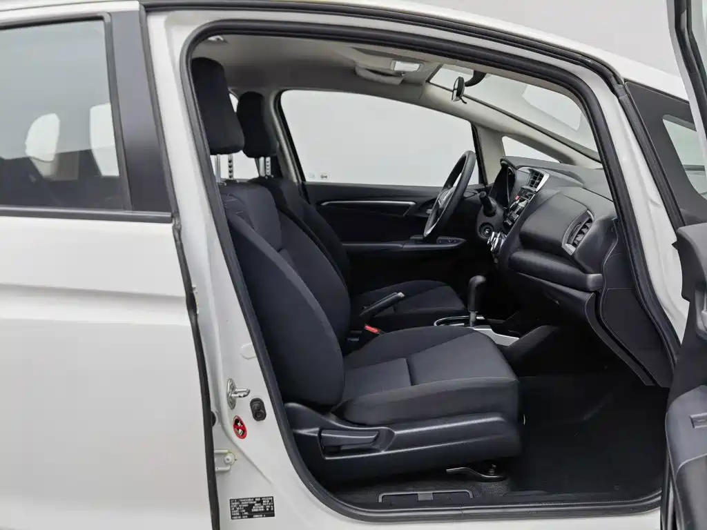 Honda Fit — миниатюра 23
