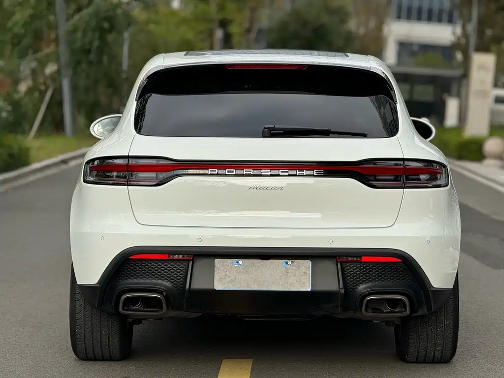 Porsche Macan — миниатюра 9