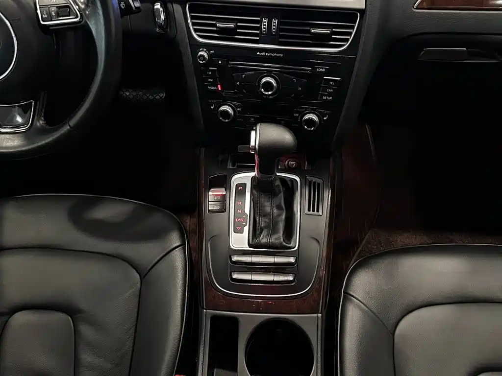 Audi A4L — миниатюра 8