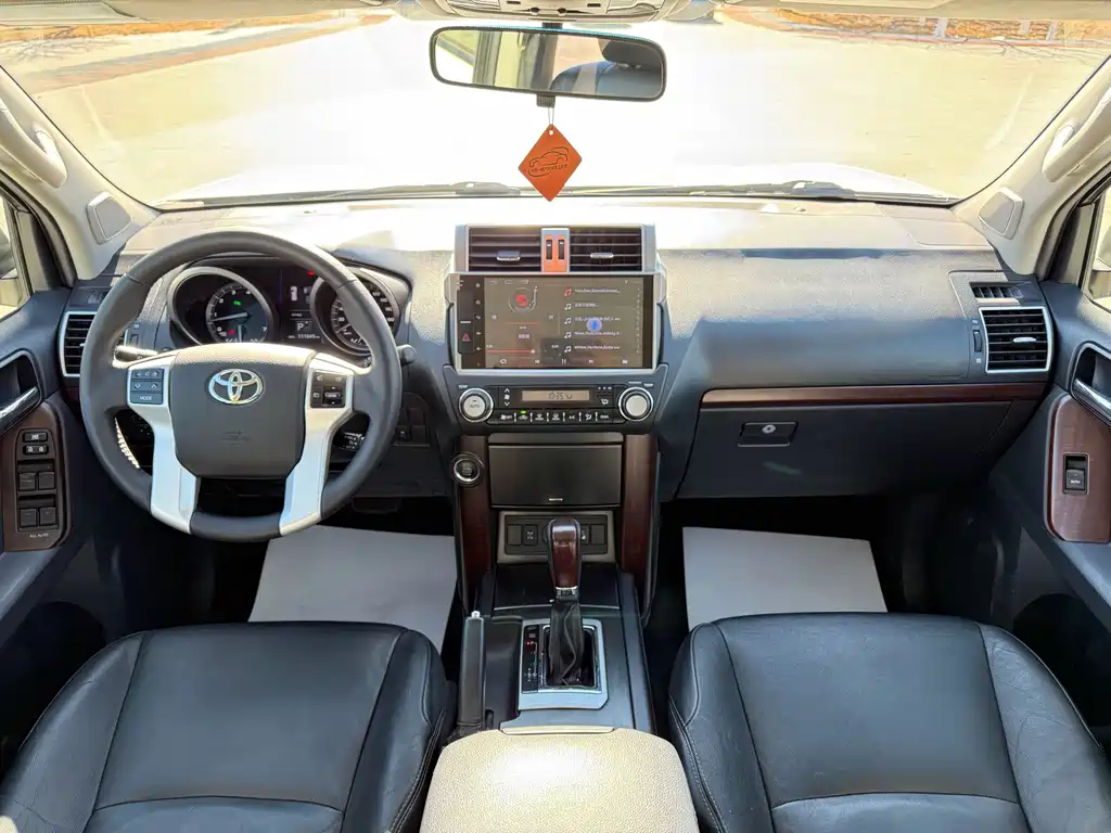Toyota Prado — миниатюра 6