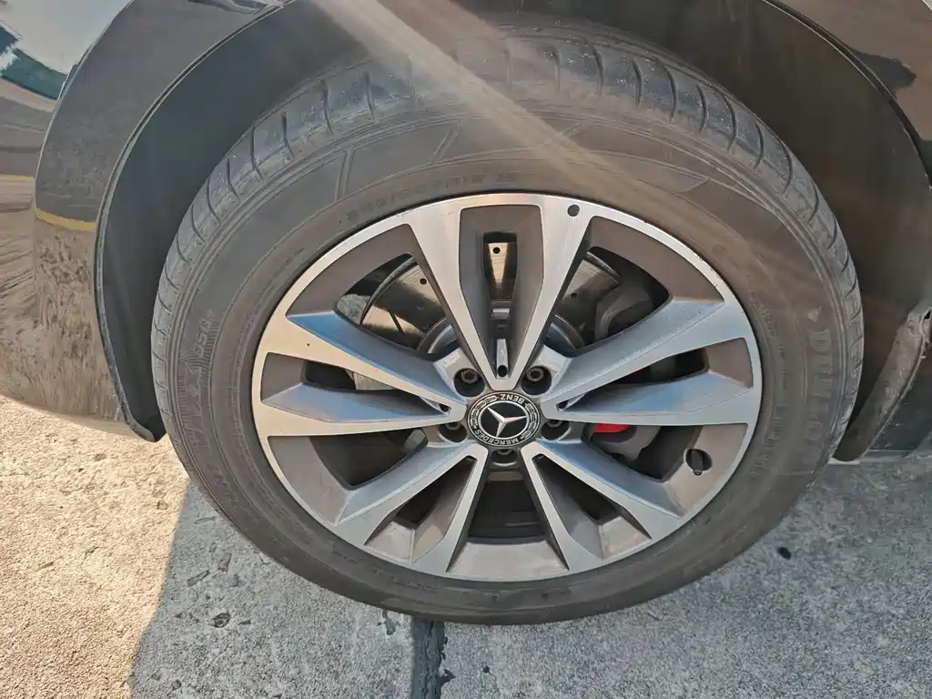 MERCEDES-BENZ V CLASS