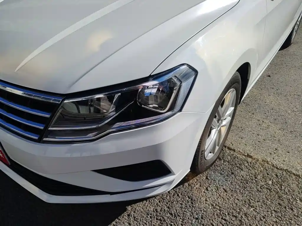 Volkswagen Jetta — миниатюра 24