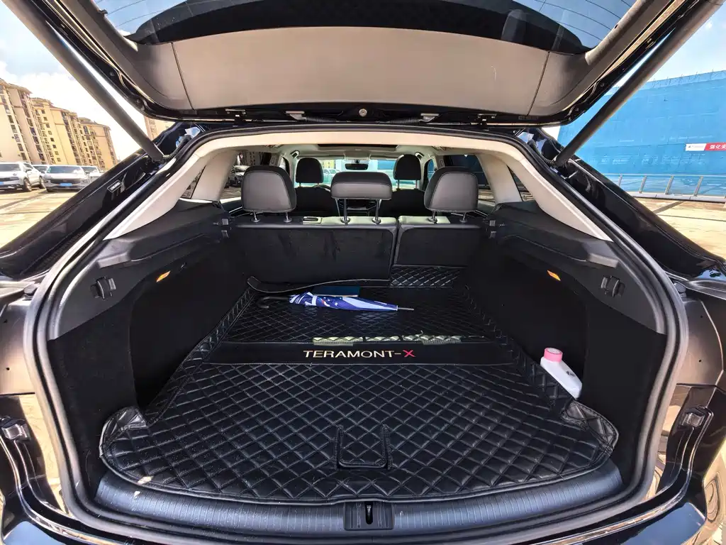 Volkswagen Teramont — миниатюра 10