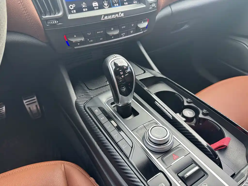 Maserati Levante — миниатюра 14