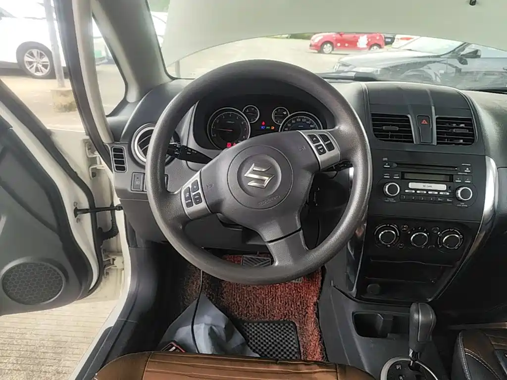 Suzuki SX4 — миниатюра 11