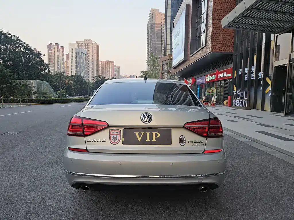Volkswagen Passat — миниатюра 7