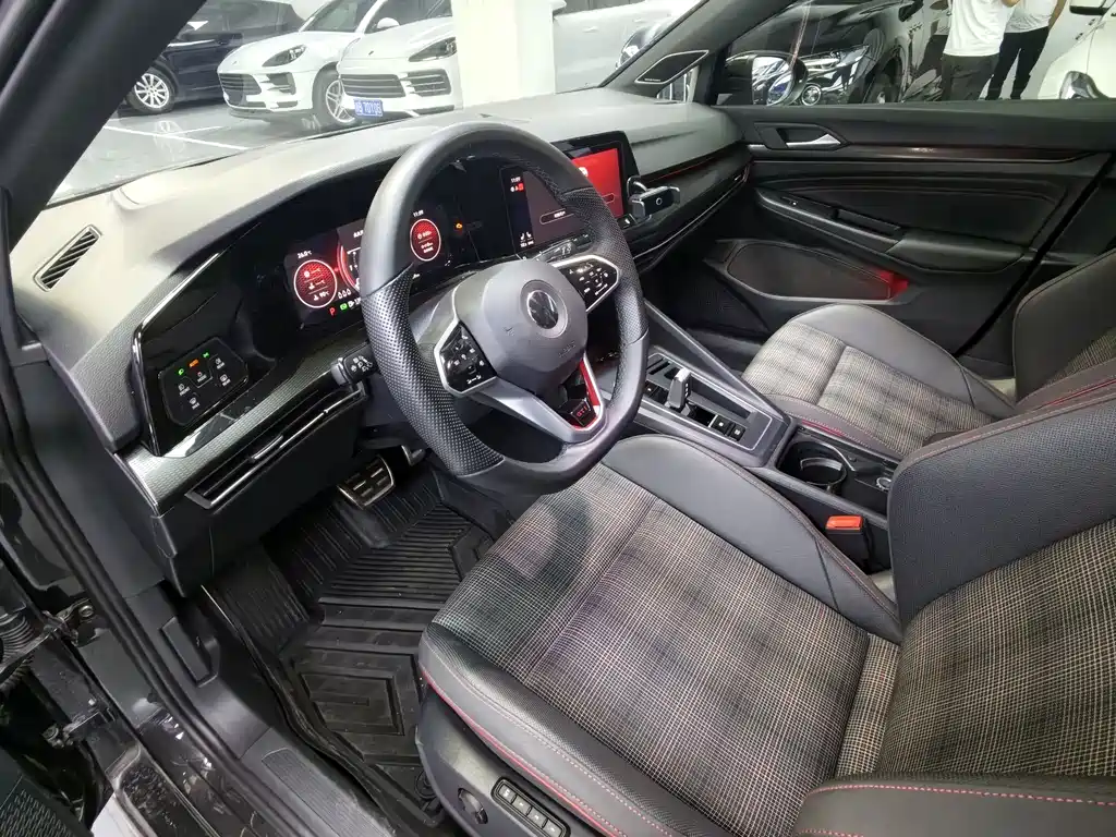 Volkswagen Golf GTI GTI 2021 380TSI DSG GTI