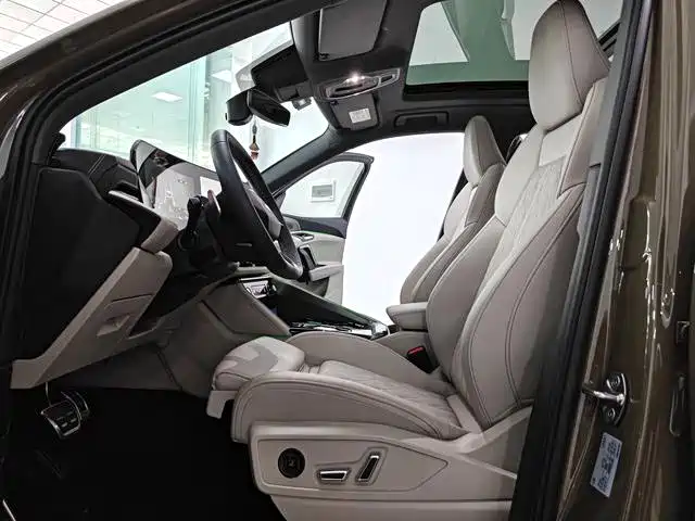 Audi Q5L — миниатюра 19