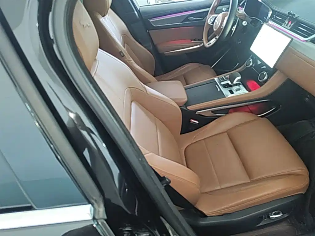 Jaguar F-PACE — миниатюра 25
