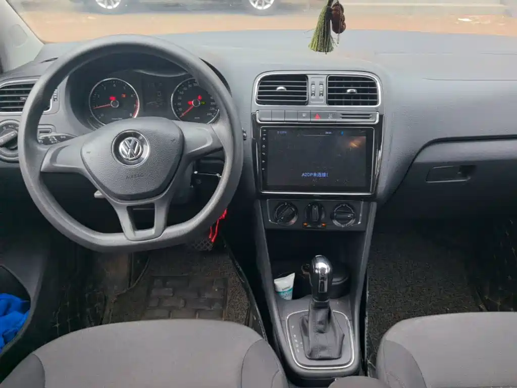 Volkswagen Polo — миниатюра 10