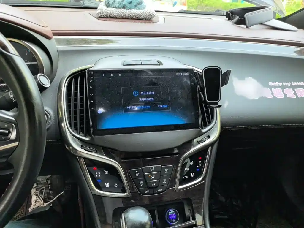 Buick LaCrosse — миниатюра 6