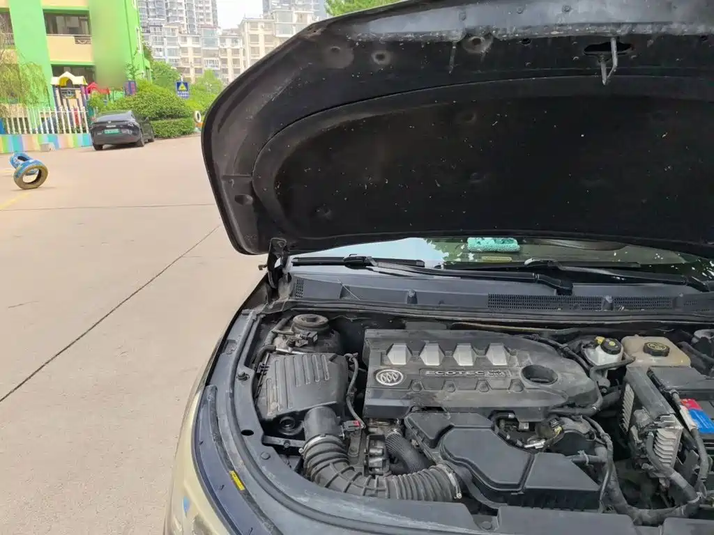 Buick LaCrosse — миниатюра 21