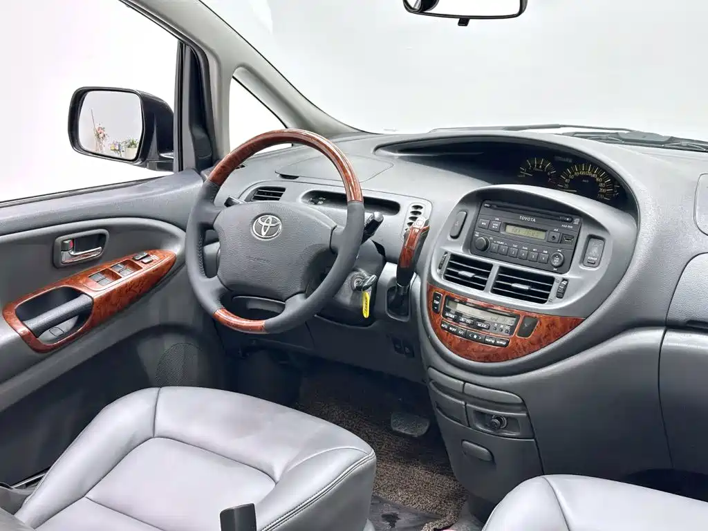 Toyota Previa — миниатюра 14