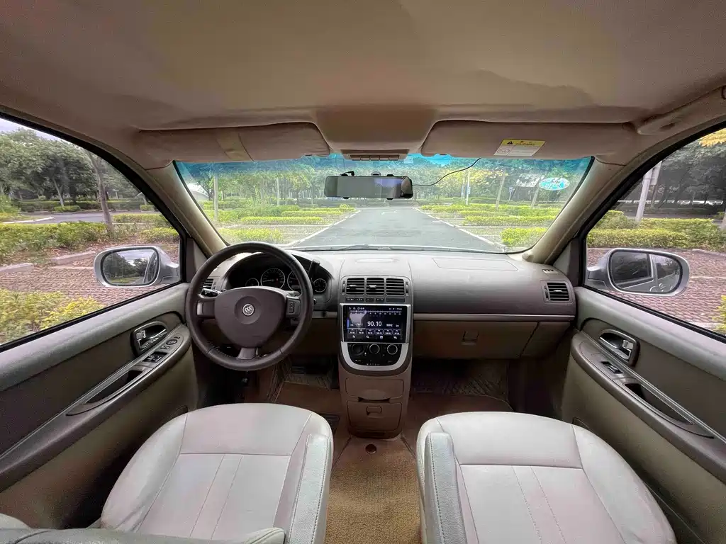 Buick GL8 — миниатюра 5