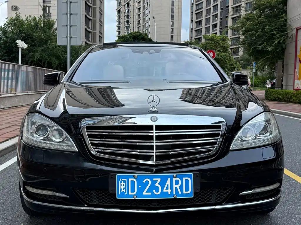 Mercedes-Benz S-Class — миниатюра 2