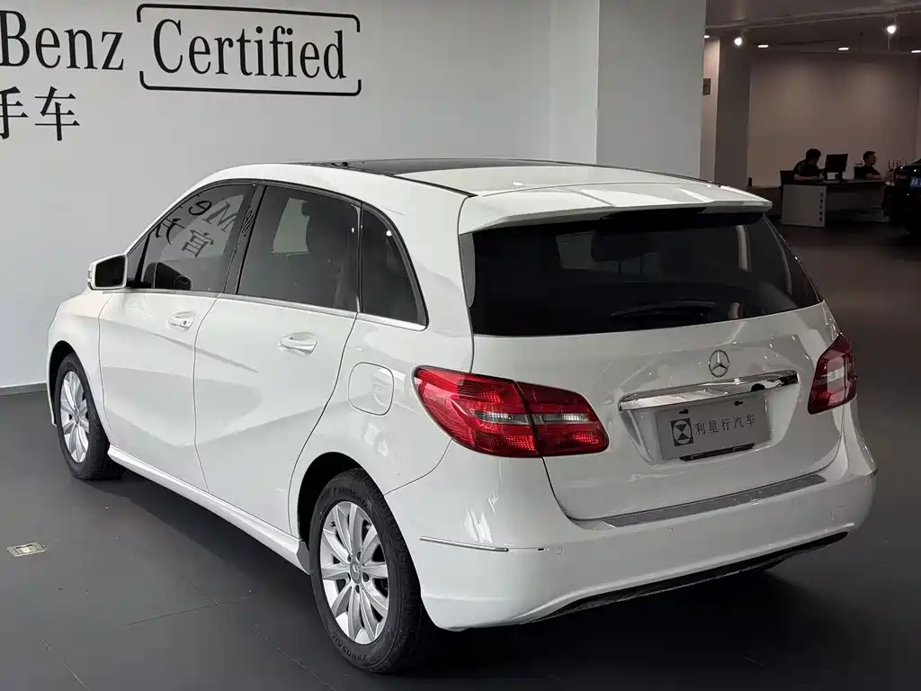 Mercedes-Benz B-Class — миниатюра 17