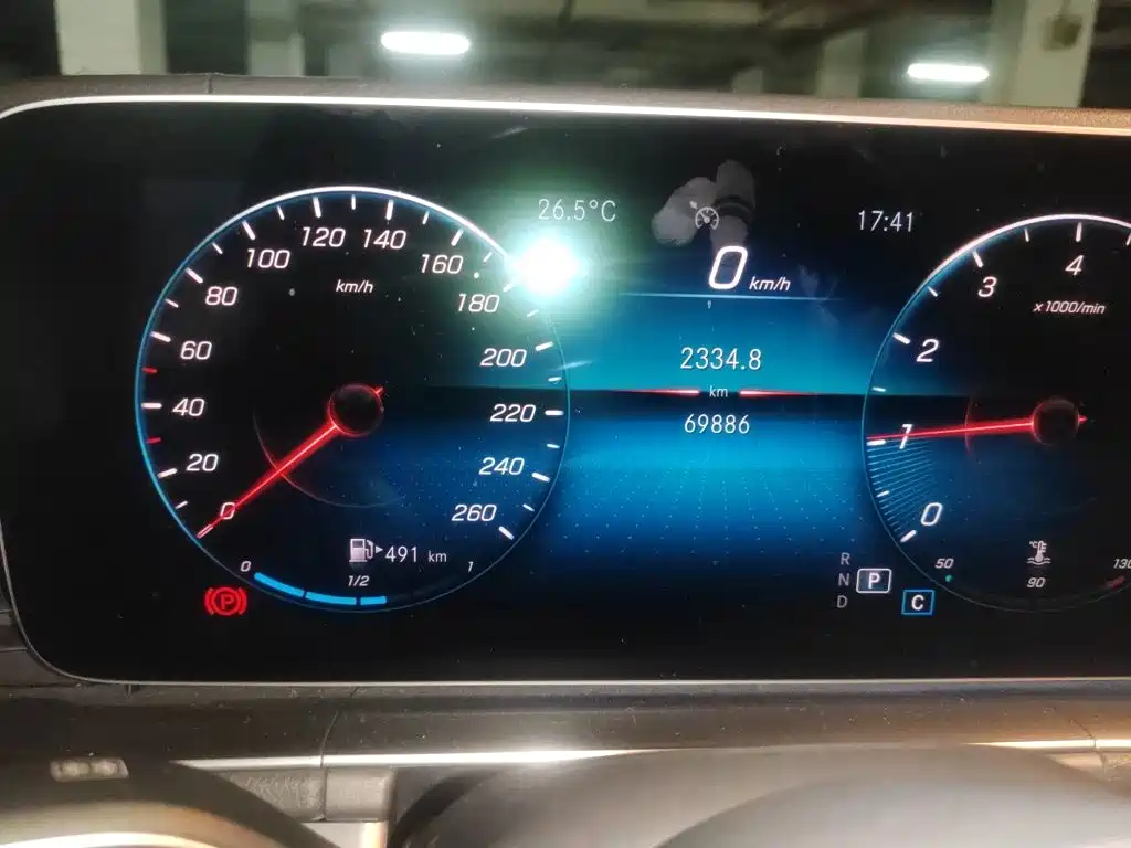 Mercedes-Benz GLE (Import) — миниатюра 13