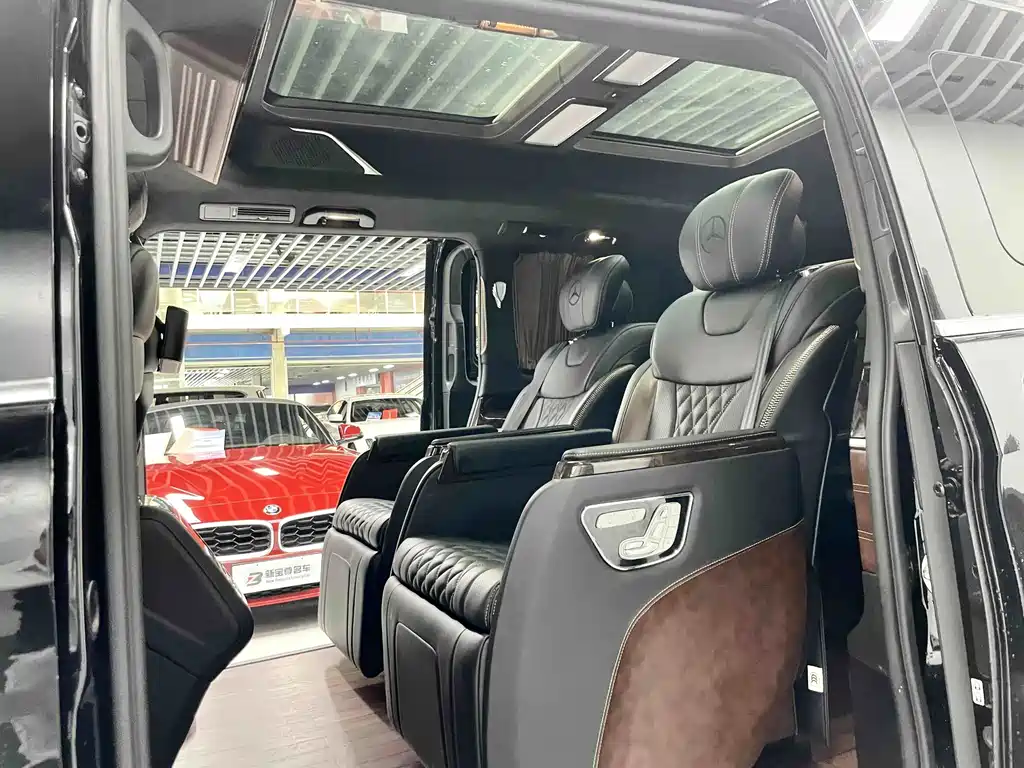 Mercedes-Benz V-Class — миниатюра 7