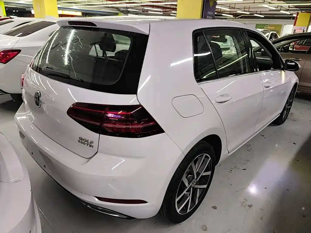 Volkswagen Golf — миниатюра 7