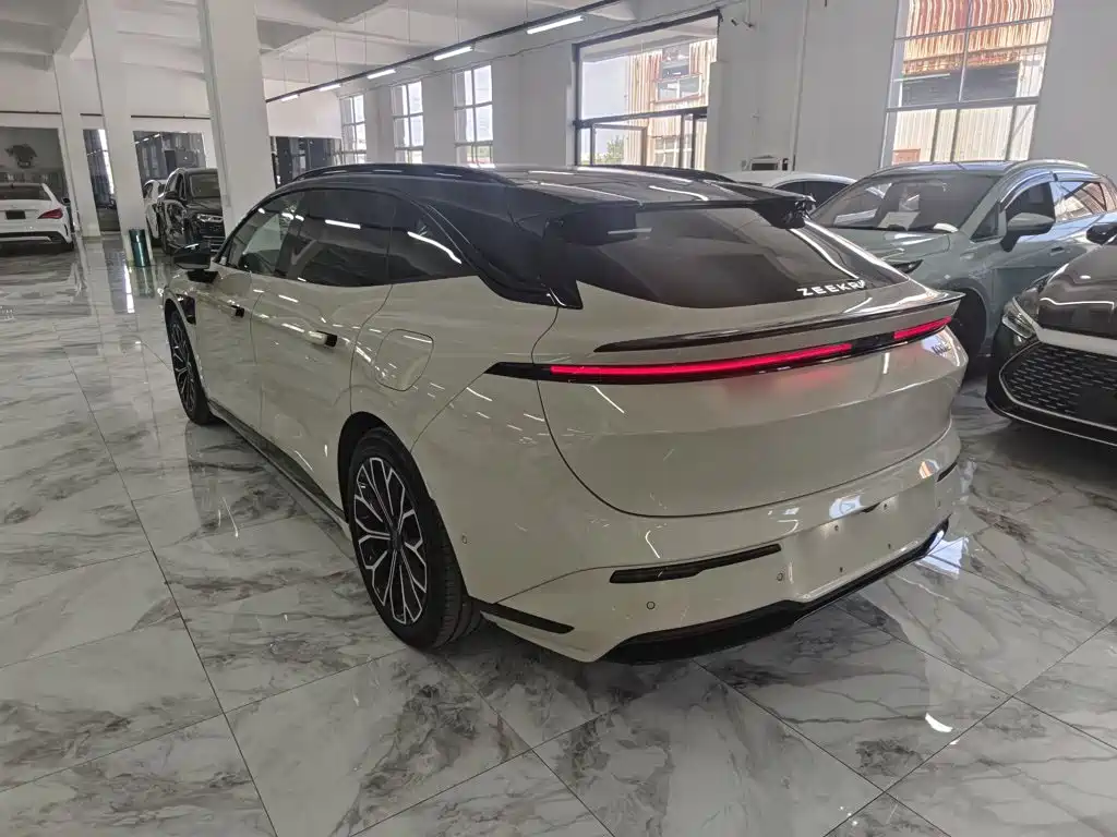 Zeekr Крайний Криптон 007 GT — миниатюра 9